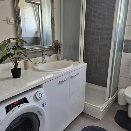 Apartment Perla Dinjiska
